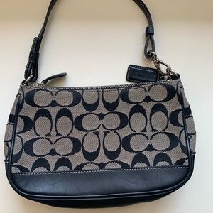 **COACH** Classic black/white “C” Coach baguette